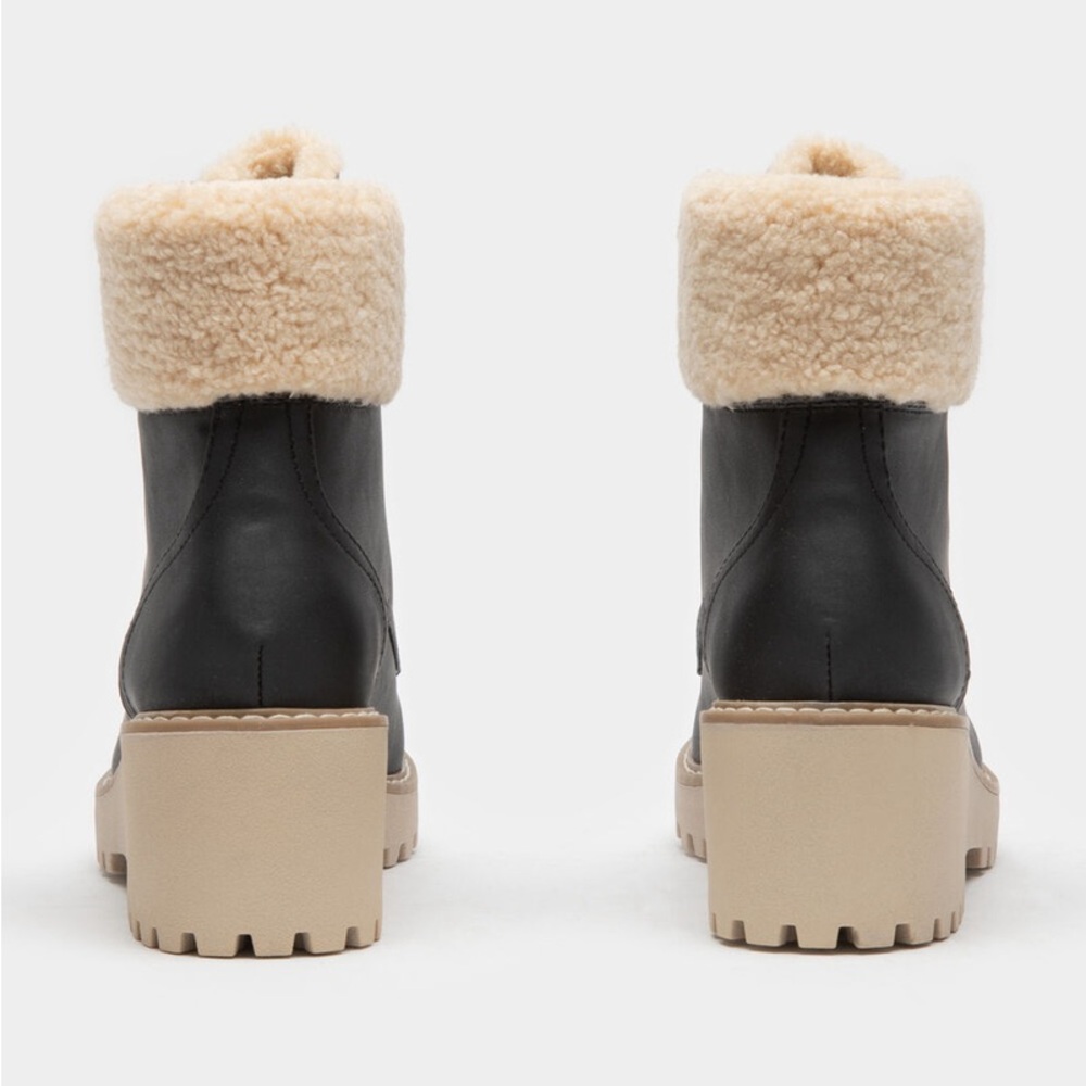 DV by Dolce Vita Black Ankle Booties with Cream Shearling Collar - Picture 3 of 4